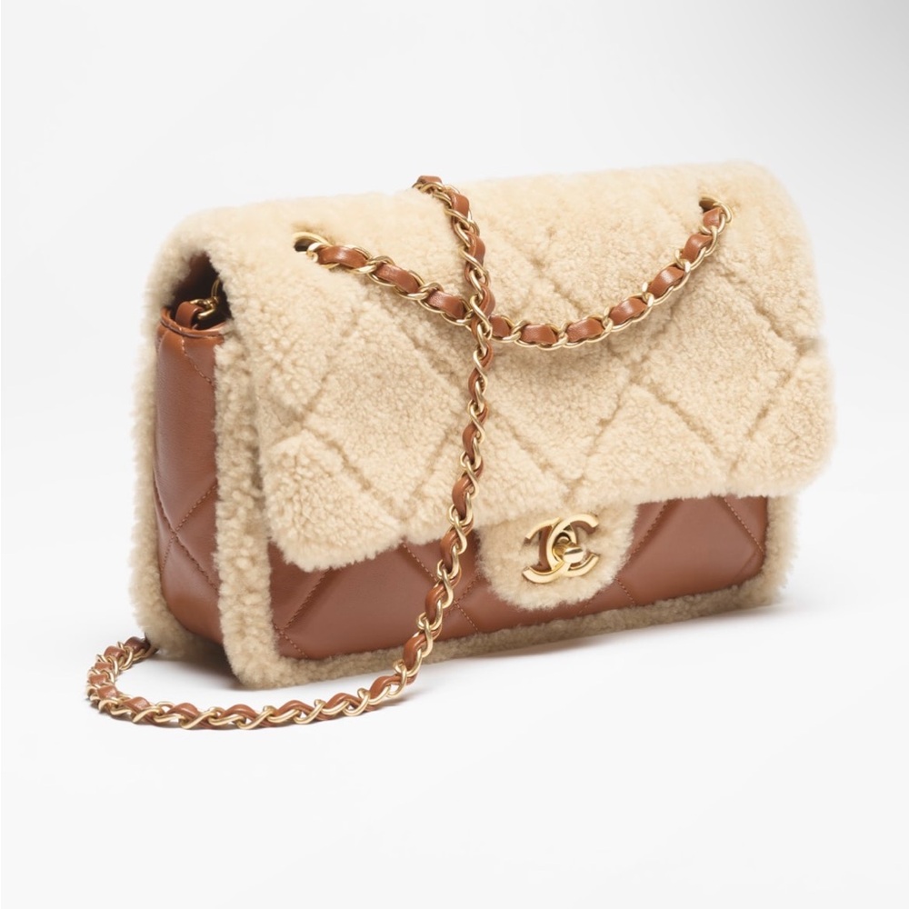 CHANEL Brown and Cream Quilted Shoulder Bag with Gold Chain